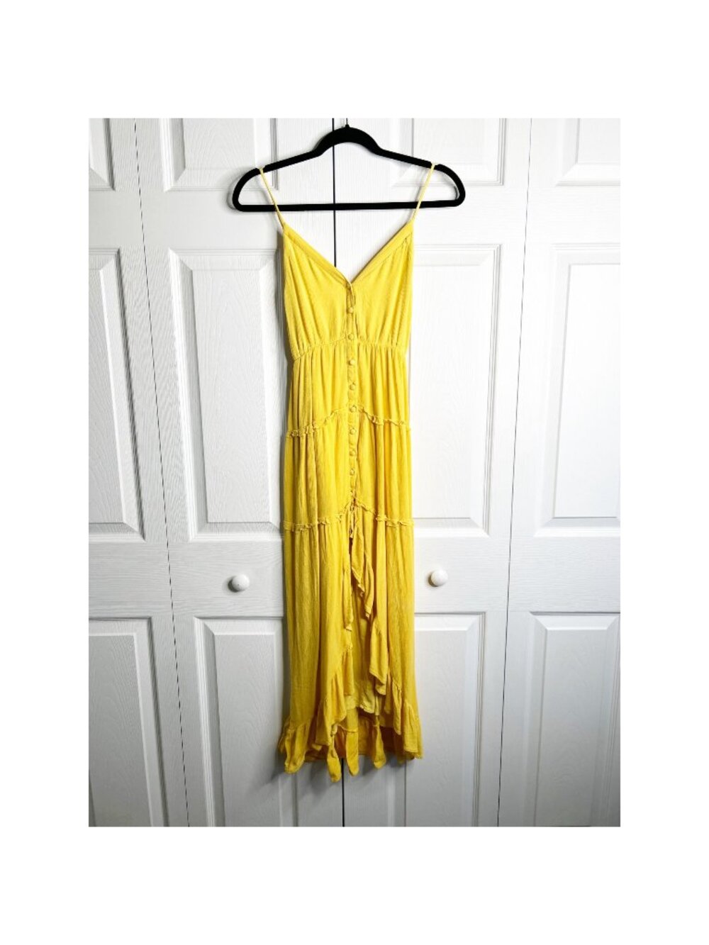 Slate & Willow Yellow Tiered V-Neck Tie Waist Maxi Dress Women's Size X-Small XS